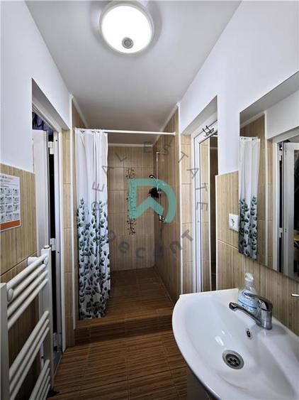 Casă individuală cu 10 camere cu Canalizare în Brașovul Vechi