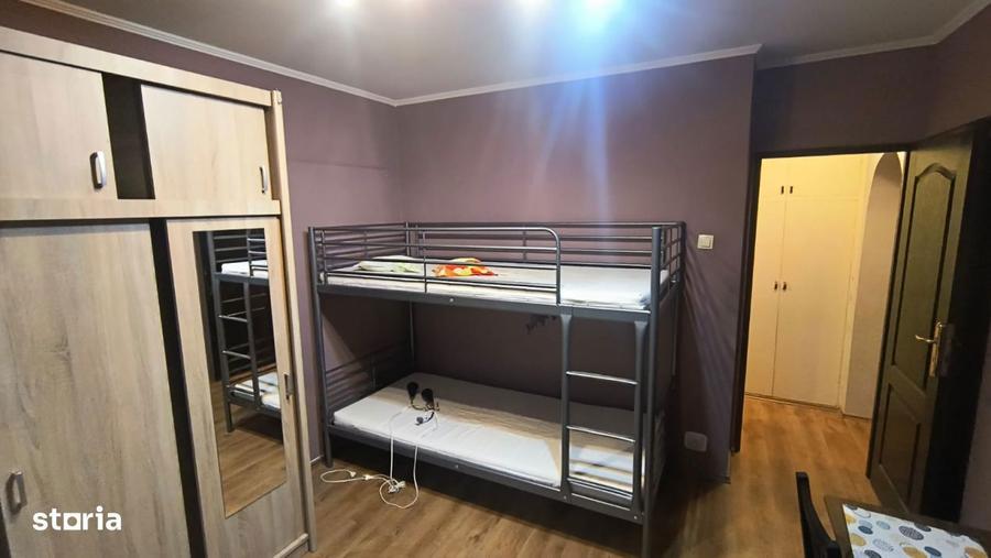 Apartament cu 3 camere decomandat, mobilat în Giurgiului