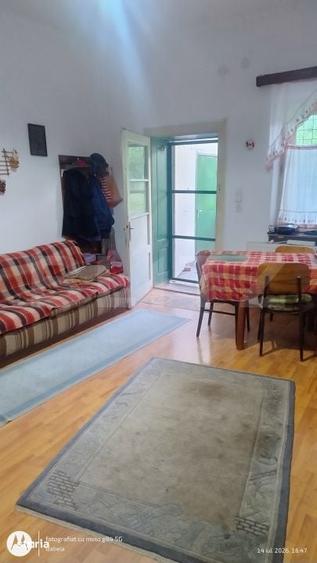 Casă cu 4 camere cu Teren 7729 Mp în Central