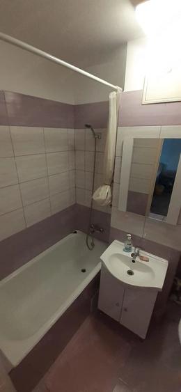 Garsonieră decomandată în Rahova