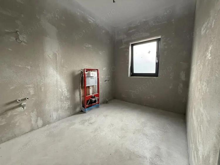 Casă cu 4 camere cu Teren 300 Mp în Calea Urseni