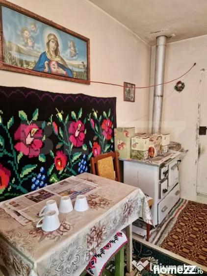 Casă cu 3 camere cu Teren 1200 Mp în Central