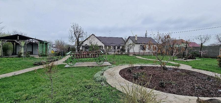 Casă cu Teren 1457 Mp în Rudna