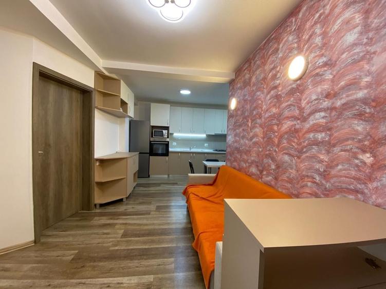 Apartament cu 3 camere decomandat, mobilat în Bună Ziua