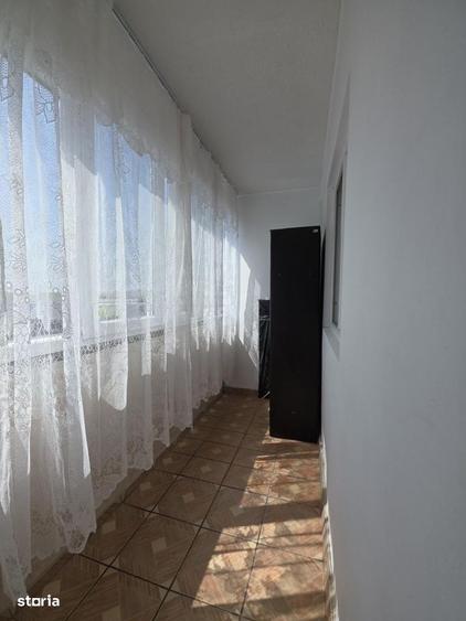 Apartament cu 2 camere decomandat în Uverturii