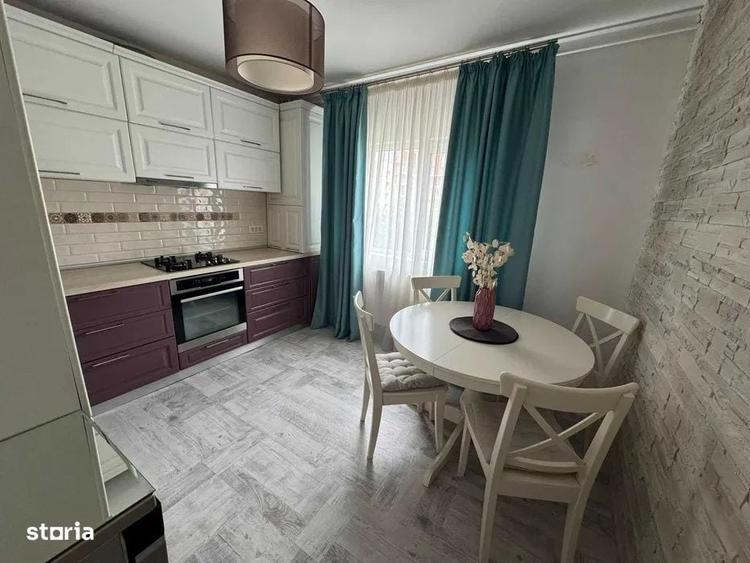 Apartament cu 3 camere decomandat în Mihai Bravu