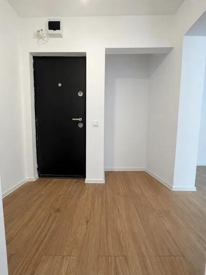Apartament cu 2 camere semidecomandat în Tomis II