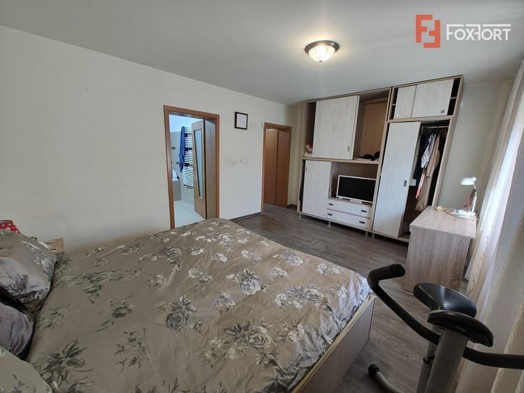 Casă individuală cu 3 camere cu Canalizare în Săcălaz