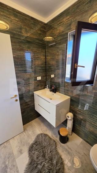 Duplex cu 4 camere cu Canalizare în Giroc