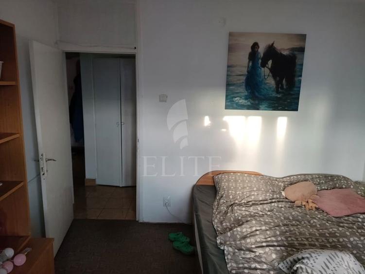 Apartament cu 4 camere decomandat, mobilat în Mărăști