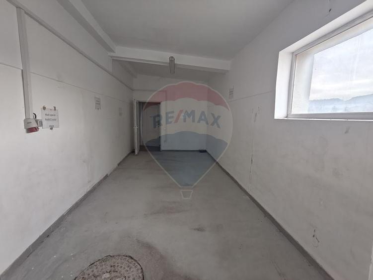 Spațiu industrial, de 265 mp, în Dâmbul Rotund