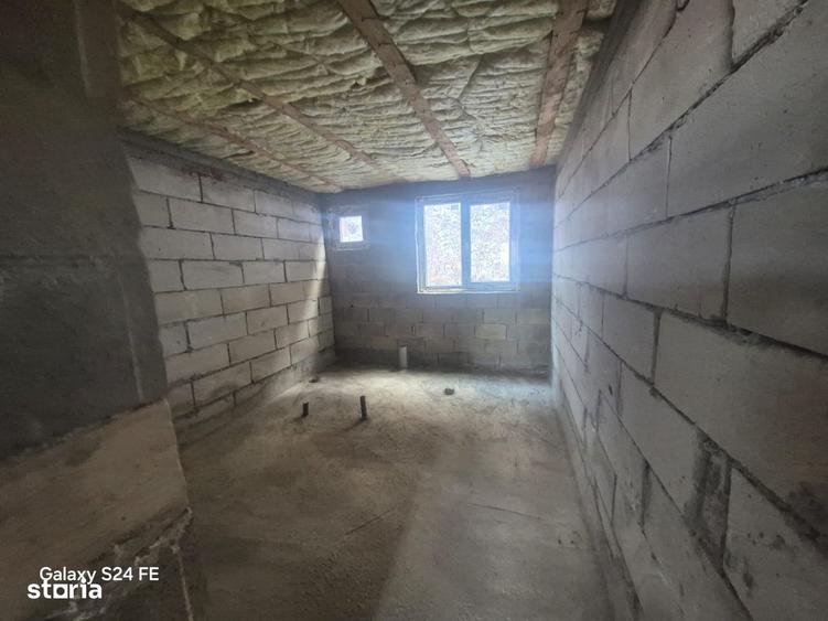 Casă cu 4 camere cu Teren 800 Mp în Central