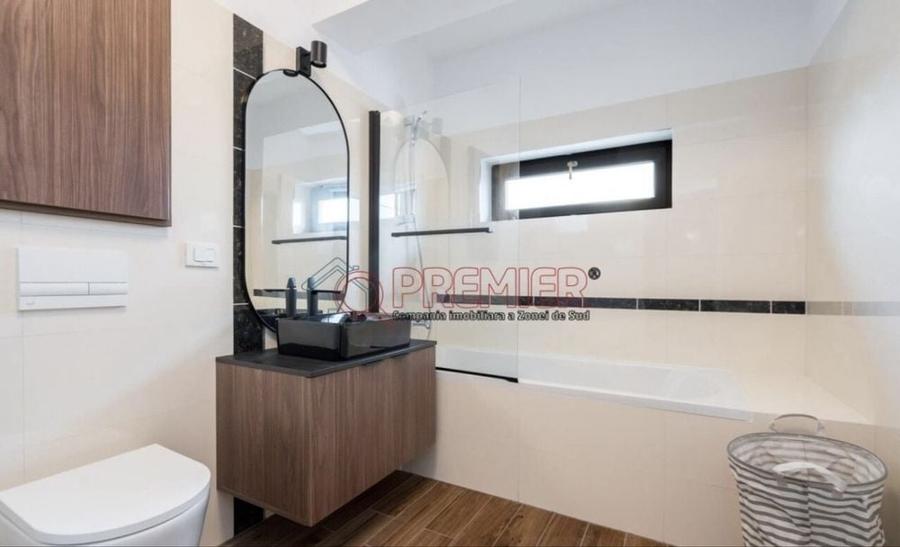 Apartament cu 2 camere decomandat în Apărătorii Patriei