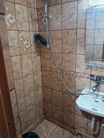 Apartament cu 2 camere semidecomandat, mobilat în 9 Mai