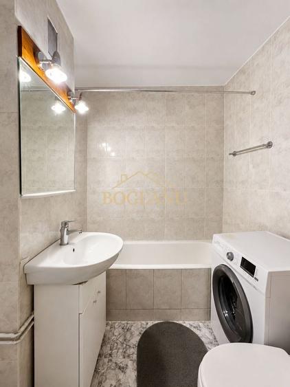 Apartament cu 3 camere decomandat, mobilat în Torontalului