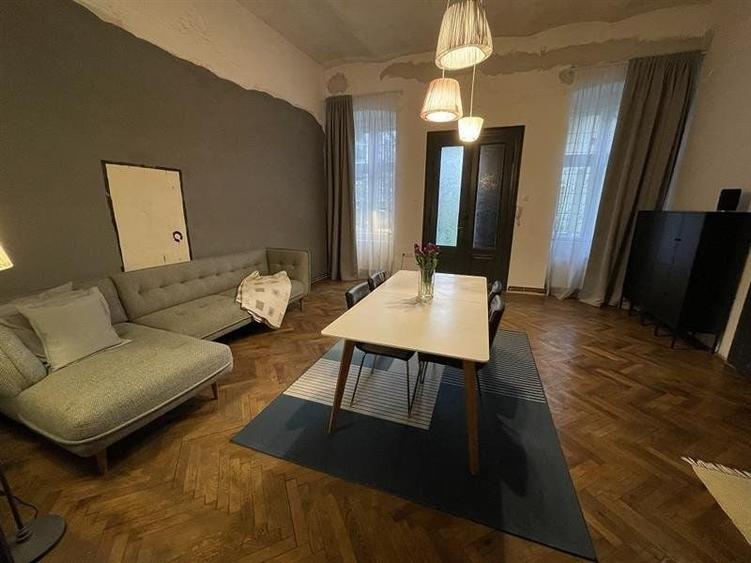 Apartament cu 2 camere semidecomandat în Central