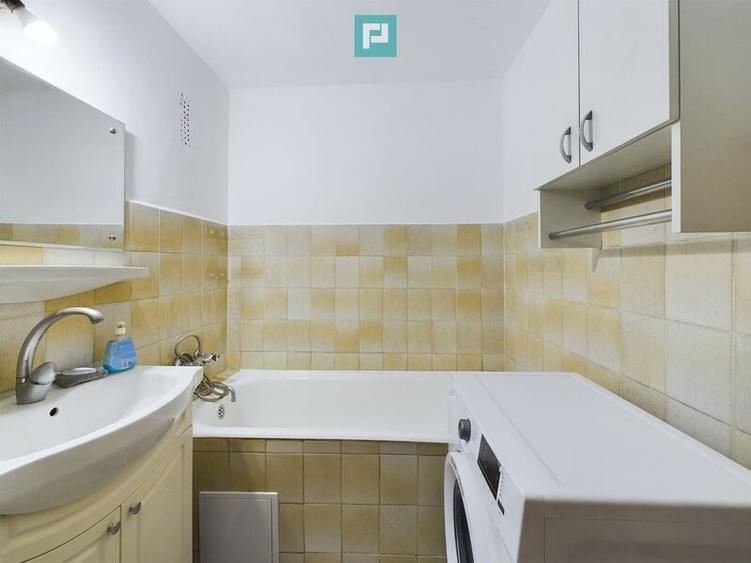 Apartament cu 2 camere decomandat în P-ța Muncii