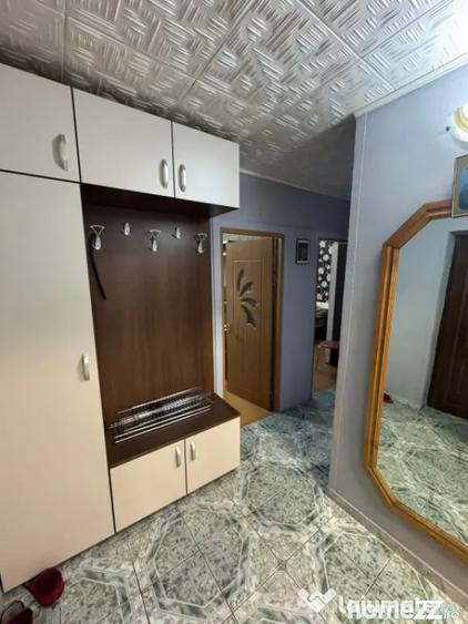 Apartament cu 3 camere decomandat în Republicii
