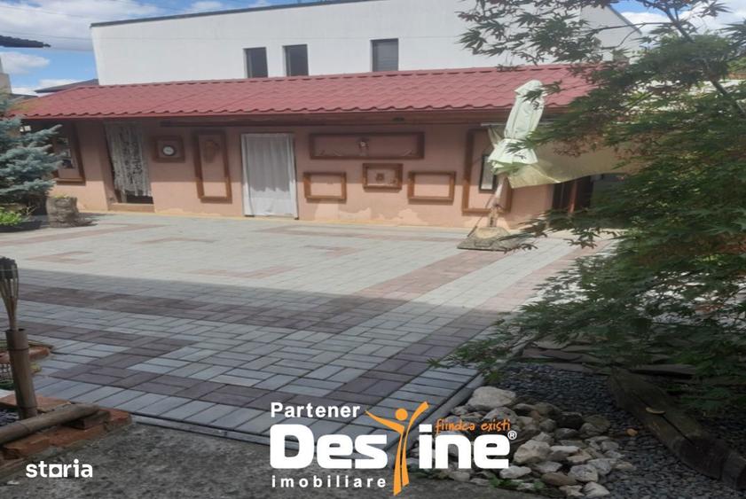 Casă cu 5 camere cu Teren 300 Mp în Central
