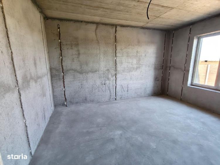 Casă cu 3 camere în Urseni