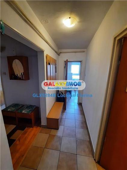 Apartament cu 2 camere decomandat, mobilat în Titan