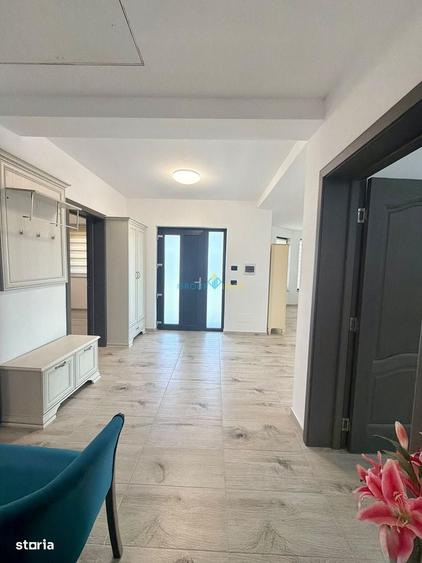 Casă cu 3 camere cu Teren 500 Mp în Letea Veche