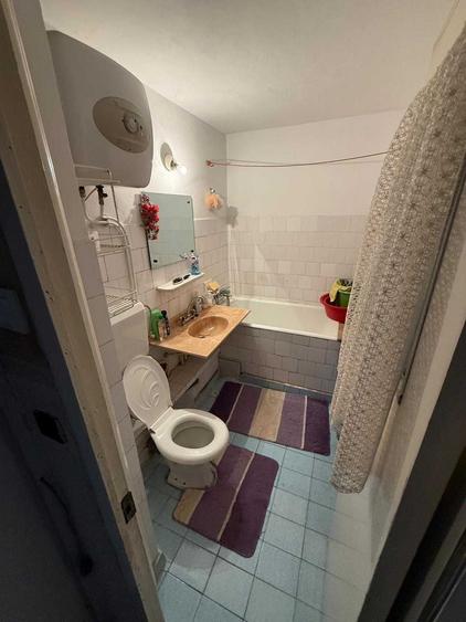 Apartament cu 3 camere decomandat în Găvana