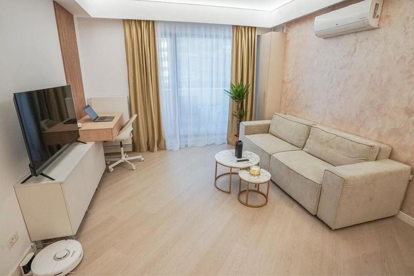 Apartament cu 2 camere semidecomandat în Central