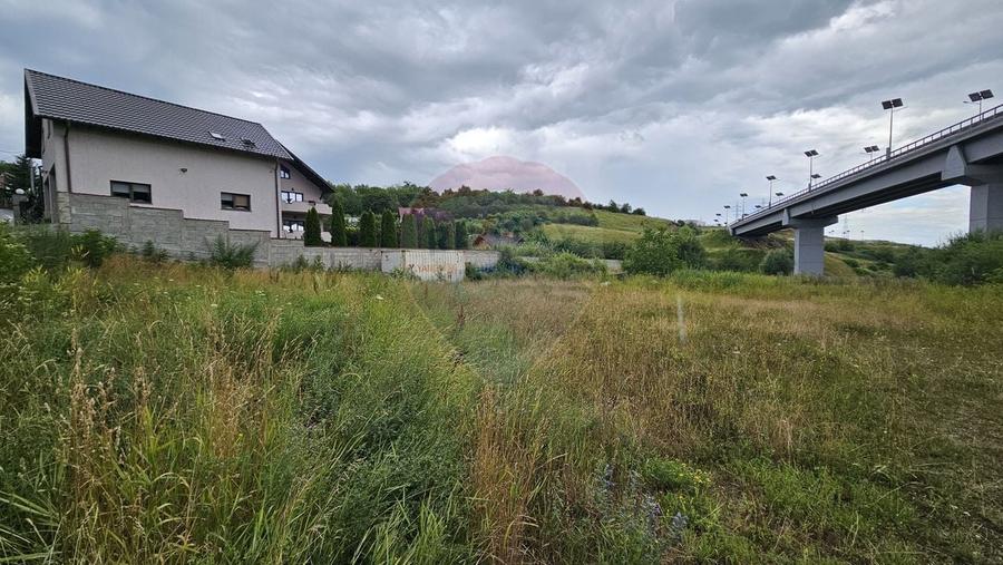 Teren Construcții intravilan de 2700 mp, în Bulai
