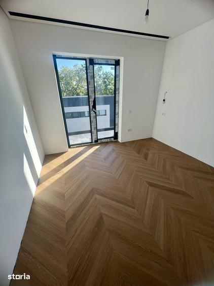 Casă cu 6 camere cu Teren 350 Mp în Copou