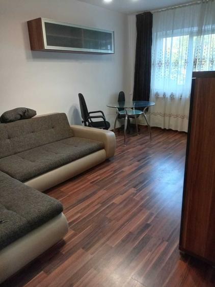 Apartament cu 2 camere decomandat în Mircea cel Bătrân