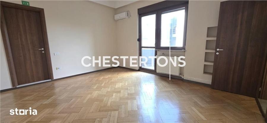 Apartament cu 5 camere decomandat în Dorobanți