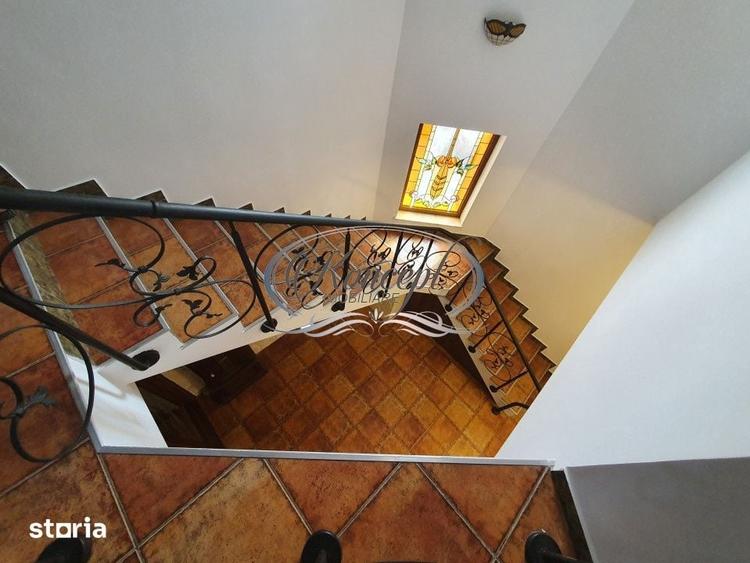 Casă cu 5 camere cu Teren 350 Mp în Gheorgheni