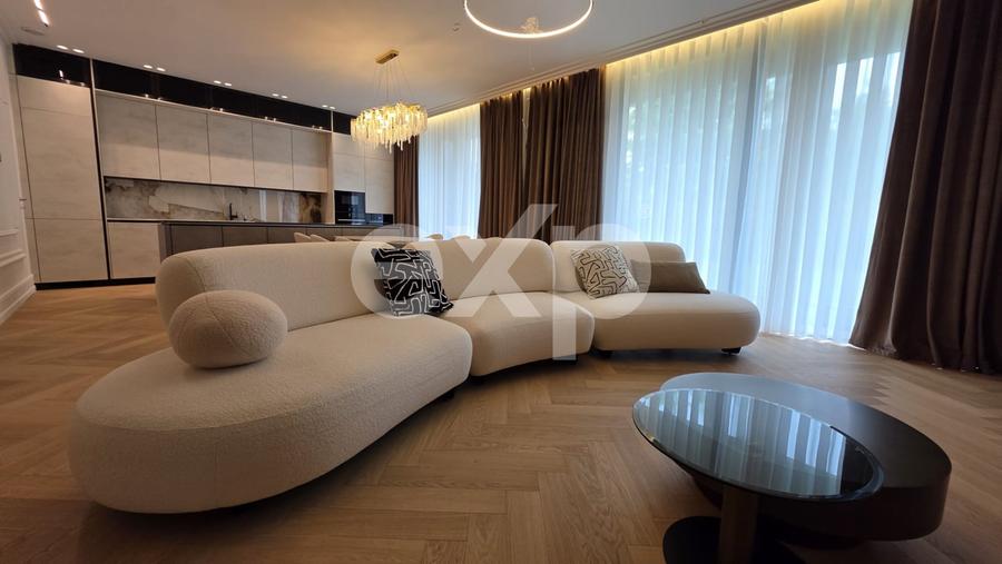 Casă individuală cu 5 camere cu Teren 440 Mp în Voluntari