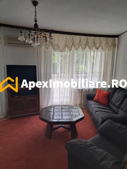 Apartament cu 3 camere decomandat în Obor