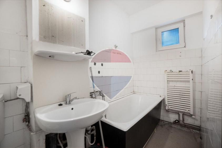 Apartament cu 2 camere decomandat în Central