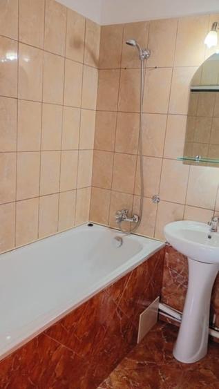 Apartament cu 2 camere decomandat, mobilat în Sebastian
