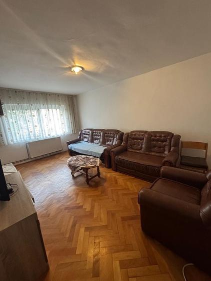 Apartament cu 2 camere decomandat în Micălaca