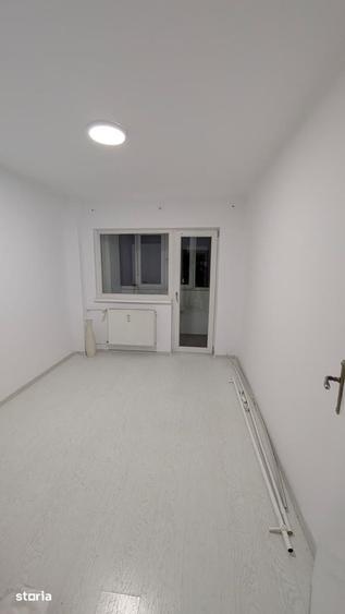 Apartament cu 3 camere în Titan