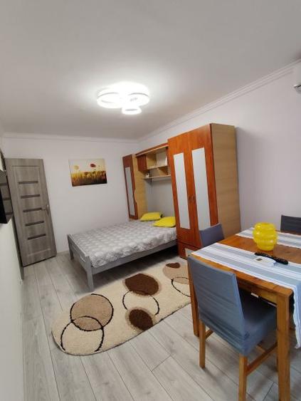 De Inchiriat Garosniera Proprietar direct! Zona buna Dambovita--Aurora - 1