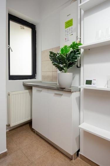 Apartament cu 2 camere decomandat, mobilat în Vatra Luminoasă