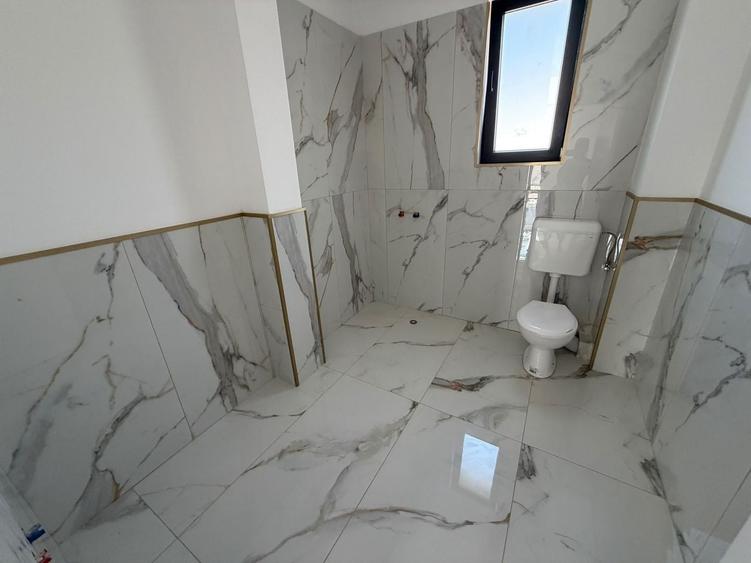 Casă individuală cu 3 camere cu Canalizare în Glina
