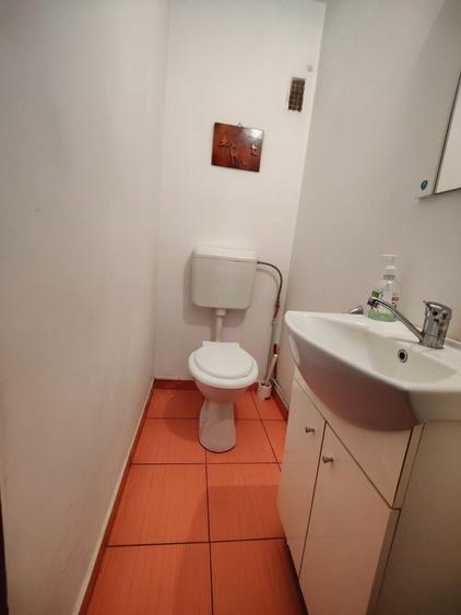 Apartament cu 3 camere decomandat, mobilat în Gorjului