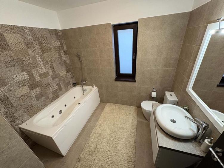 Casă cu 4 camere cu Teren 700 Mp în Sâncraiu de Mureș