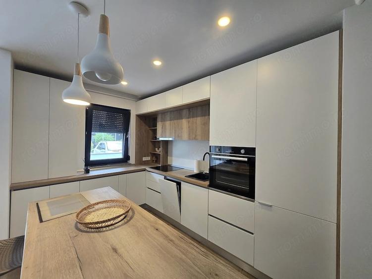 Apartament cu 2 camere decomandat în Dumbrăvița