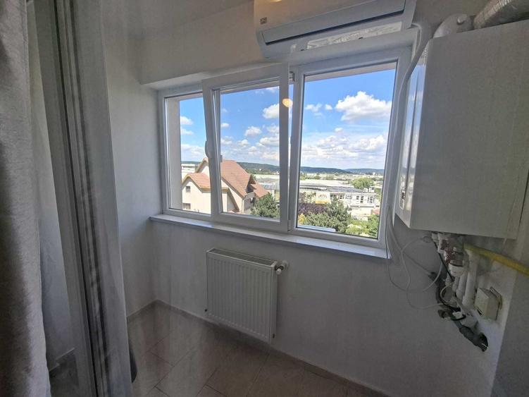 Apartament cu 2 camere semidecomandat în Exterior Vest