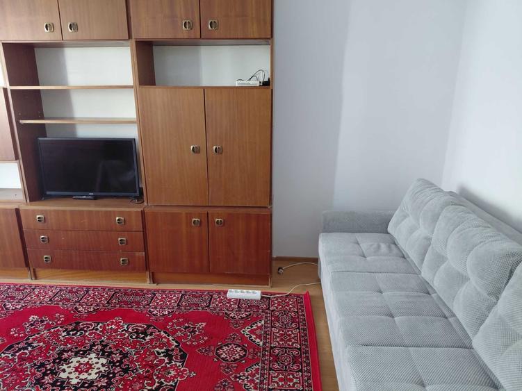 Apartament cu 2 camere decomandat în Rahova