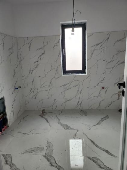 Casă cu 3 camere cu Canalizare în Mărgineni