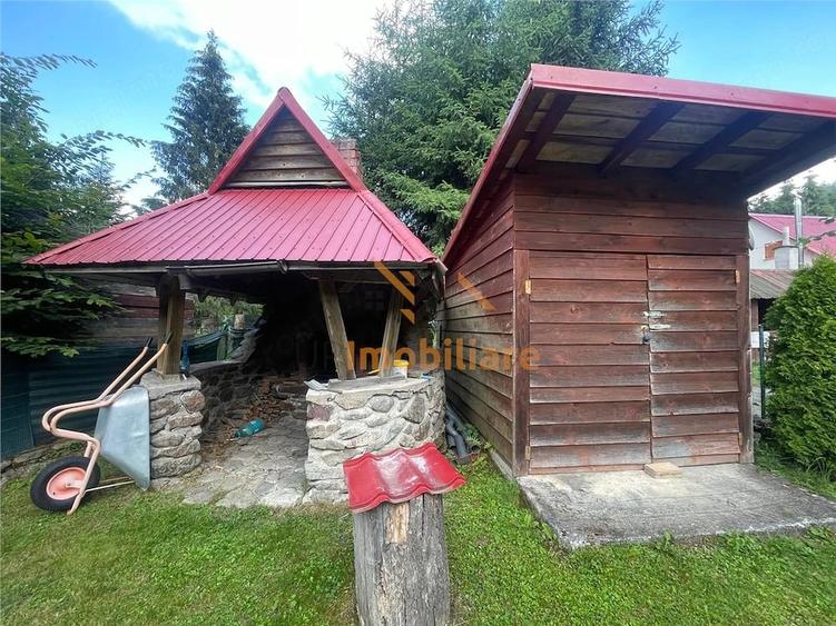 Casă cu 6 camere cu Teren 325 Mp în Remeți