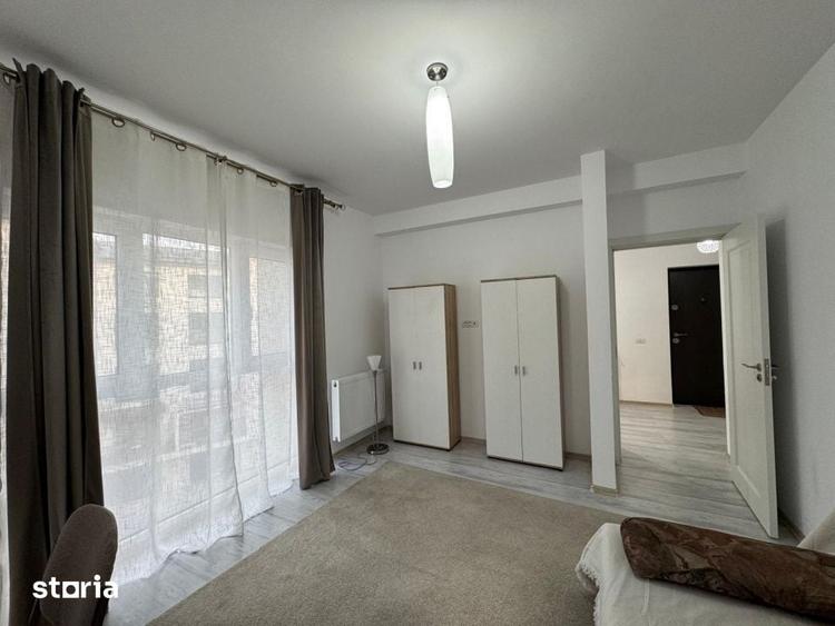 Apartament cu 3 camere semidecomandat în Chiajna